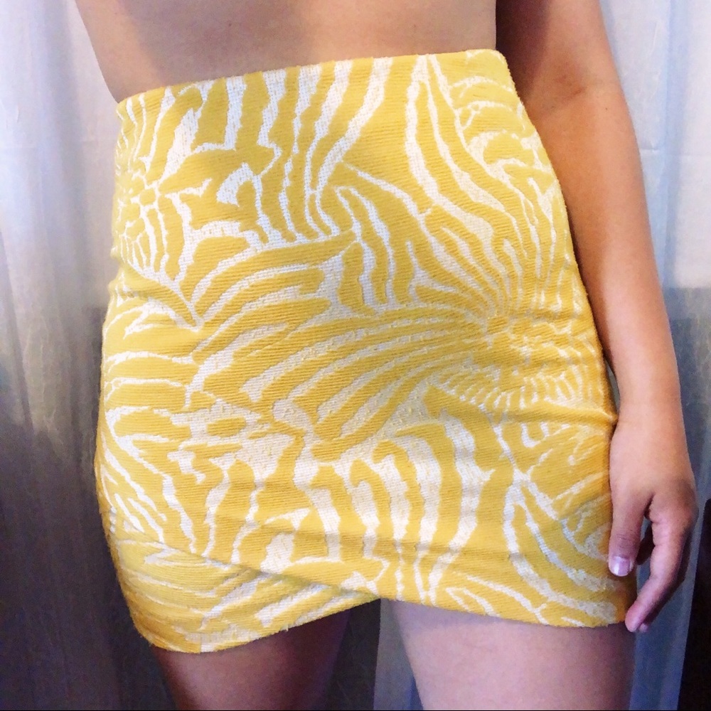 H&M Mustard Body Con Light Sweated Material
